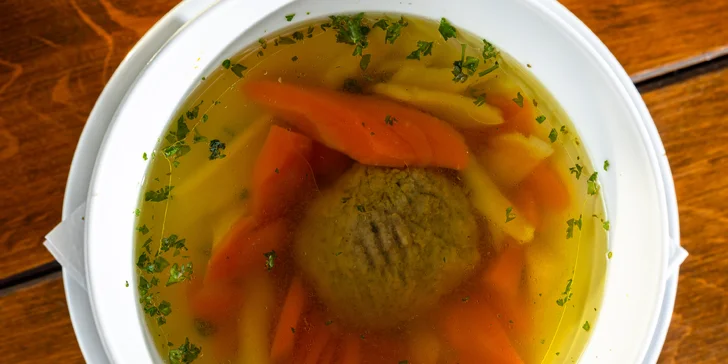 4-chodové menu pre dvoch s haluškami, lososom či panenkou