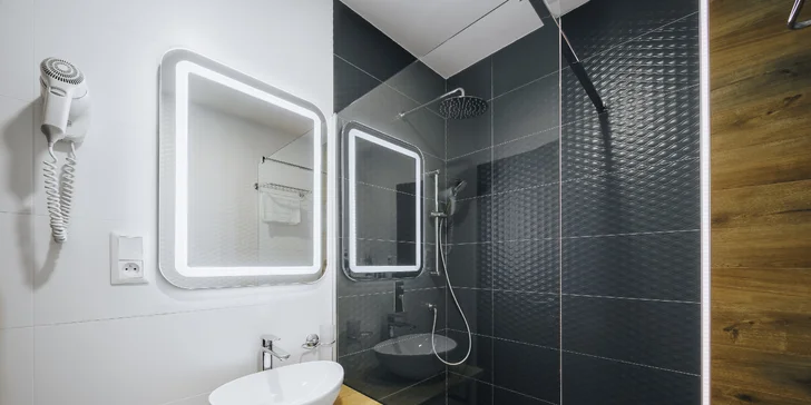 Štýlový hotel v úplnom centre Levoče: polpenzia, wellness, história aj skipasy v ponuke