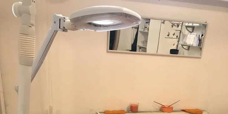 Permanentný makeup pier, obočia alebo horných liniek
