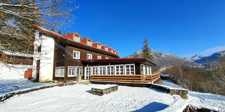 Horský hotel s najkrajším výhľadom vo Vrátnej doline: polpenzia aj zľava na skipasy a wellness