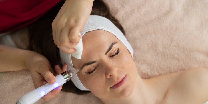 Liftingová masáž tváre, rádiofrekvencia, retinolové alebo vitamínové ošetrenie