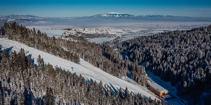 Rodinný pobyt so skipasmi v horskom prostredí Oravy v Hoteli Brezovica**s vlastným svahom