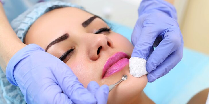 Hĺbkové čistenie, mikromasáž očného okolia či mikrodermabrázia s masážou tváre pre ženy
