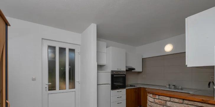 Apartmány na Hvare: príjemné ubytovanie hneď pri mori, domáci miláčikovia vítaní