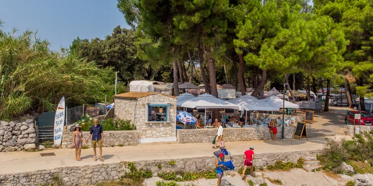 Dovolenka pri chorvátskom mori: vybavené apartmány v modernom kempe