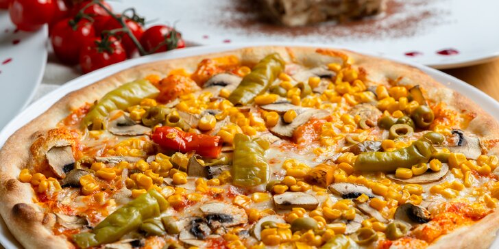 Menu pre 2 osoby: Cestoviny alebo pizza s dezertom v Trattoria La Famiglia