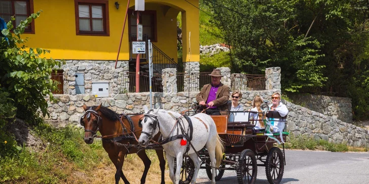 Zážitková jazda konským kočom malebným Turcom