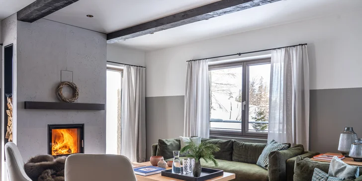 Pobyt v Alpách priamo pri zjazdovke: moderný chalet až pre 14 os. s vlastnou saunou aj wellness v hoteli
