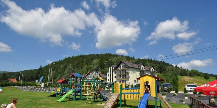 Hotel neďaleko Szczyrku: strava, wellness, rodinný pobyt aj nabitý romantický balíček