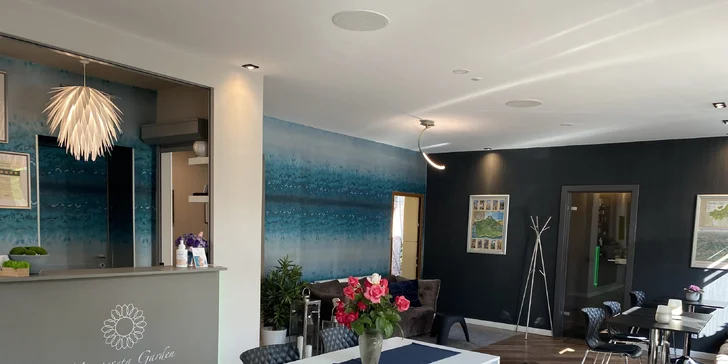 Romantický Eger s privátnym wellness v pet friendly hoteli: luxusné raňajky aj fľaša vína