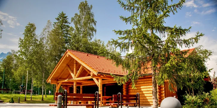 Kontakt Wellness Hotel**** s exkluzívnym bazénovým a wellness svetom