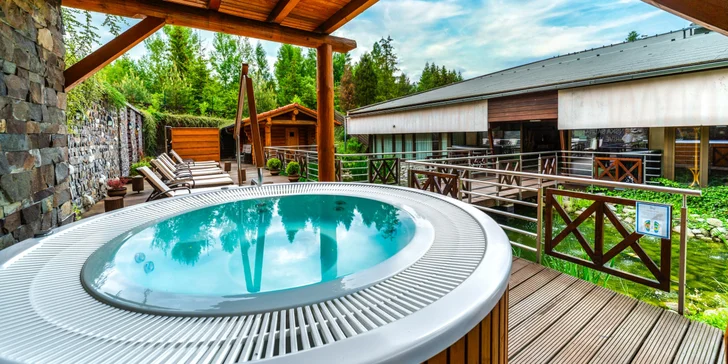 Kontakt Wellness Hotel**** s exkluzívnym bazénovým a wellness svetom