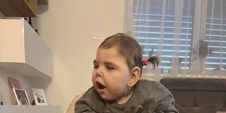 Pomoc pre malú bojovníčku Sophie so závažnou genetickou poruchou metabolizmu