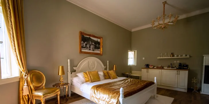 Romantický pobyt alebo dámska jazda na hrade Kunzov: unikátne apartmány, raňajky i polpenzia, privátny hradný wellness