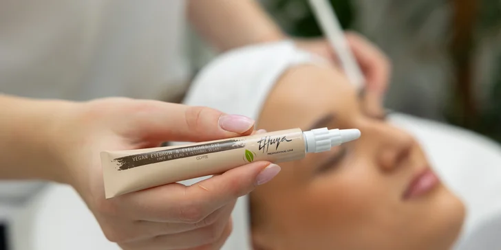 Laminácia obočia, hĺbkové čistenie pleti či manuálna karboxyterapia