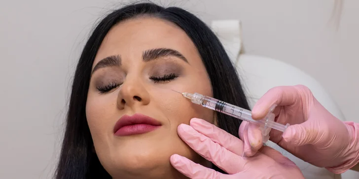 Aplikácia botulotoxínu do oblasti tváre v Neuroderm: Jedna, dve či tri lokality