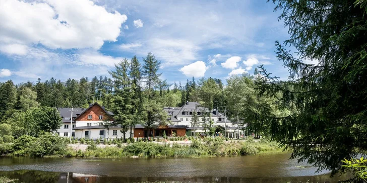 Krásy poľských Beskýd: hotel blízko zjazdoviek, jedlo a neobmedzený wellness, len 30 km od hraníc