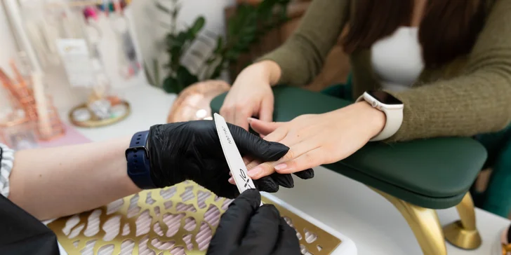 Manikúra: japonská, hĺbková, pánska alebo IBX kúra či gél lak v Daily nails
