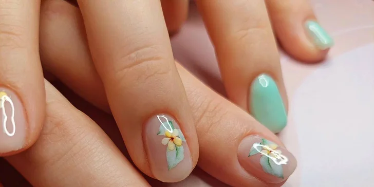 Manikúra: japonská, hĺbková, pánska alebo IBX kúra či gél lak v Daily nails