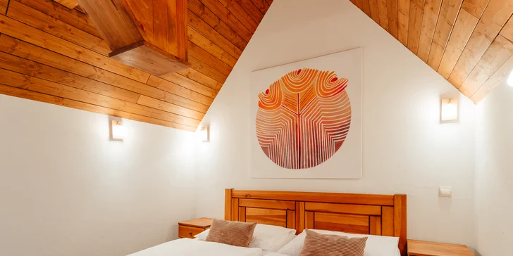 Horský hotel v Jasnej plný podmanivých výhľadov na brehu Vrbického plesa s wellness a stravou