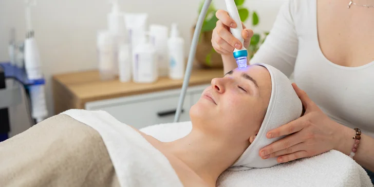 Kozmetické ošetrenia v Skin Lounge: Microneedling alebo typologické ošetrenie pleti