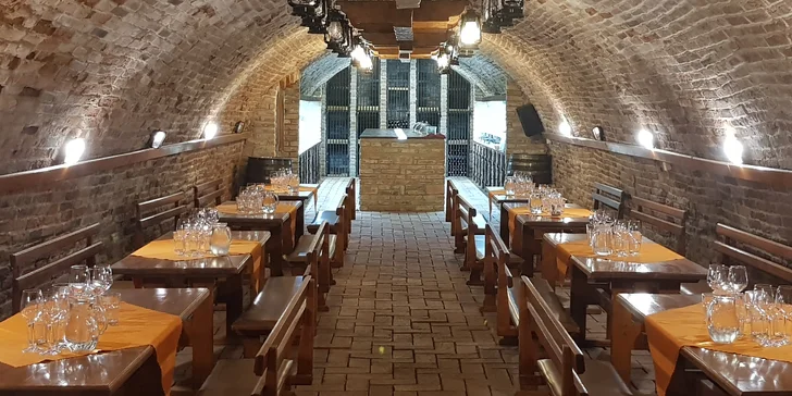 Za zážitkami aj oddychom: pobyt v Hustopečiach s jedlom, vínom i cimbalovkou