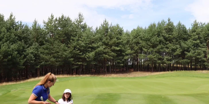 2-hodinový alebo 3-hodinový skupinový golfový kurz pre začiatočníkov s profesionálnou trénerkou Michaelou Patzeltovou