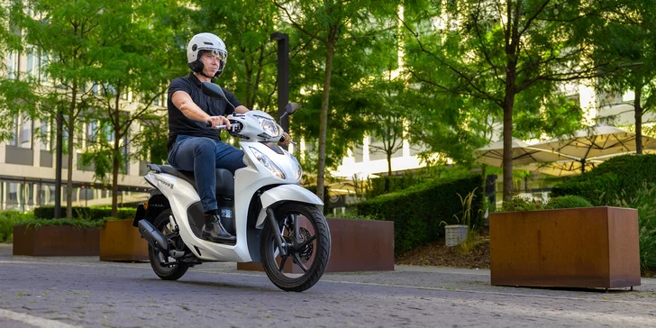 Prenájom skútra Honda Vision 110 na 48 hodín alebo 7 dní