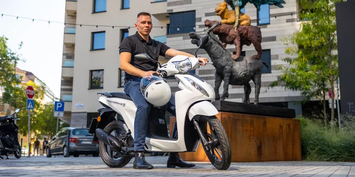 Prenájom skútra Honda Vision 110 na 48 hodín alebo 7 dní