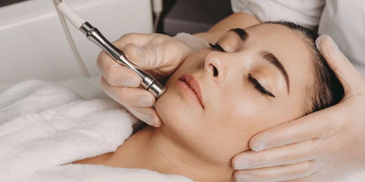 Mezoterapia, hĺbkové ultrazvukové čistenie aknóznej pleti či chemický peeling v Nefrit estee