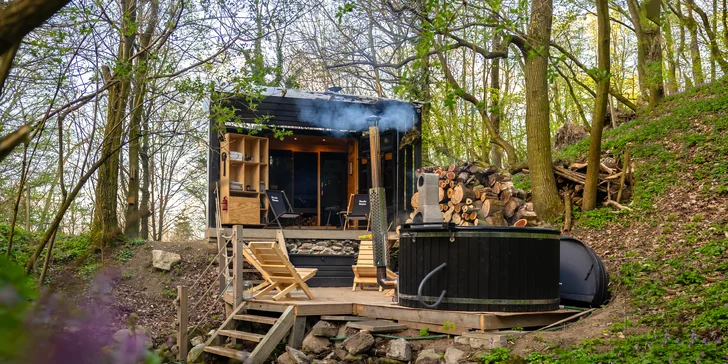 Lesný wellness zážitok: Samoobslužná Sauna & Hot Tube v prírode