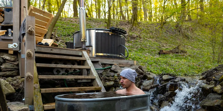 Lesný wellness zážitok: Samoobslužná Sauna & Hot Tube v prírode