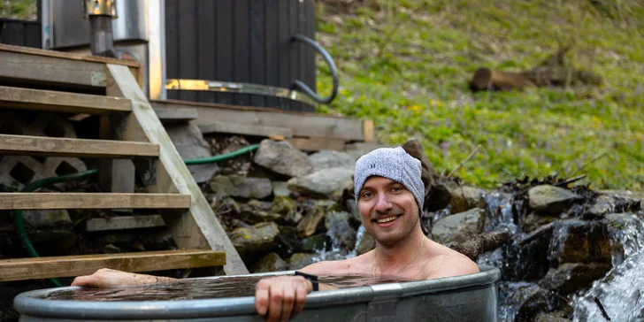 Lesný wellness zážitok: Samoobslužná Sauna & Hot Tube v prírode