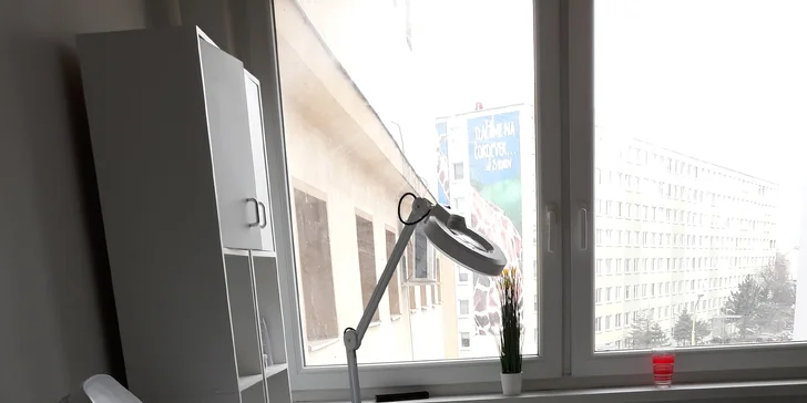 Mokrá pedikúra aj s masážou či gél lakom