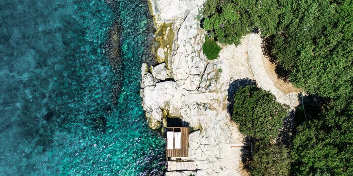 Luxusný 5* rodinný rezort pri Zadare: vlastná pláž a bazény, 2 deti zadarmo, plná či polpenzia, wellness aj úžasný detský svet