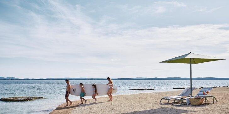 Luxusný 5* rodinný rezort pri Zadare: vlastná pláž a bazény, 2 deti zadarmo, plná či polpenzia, wellness aj úžasný detský svet