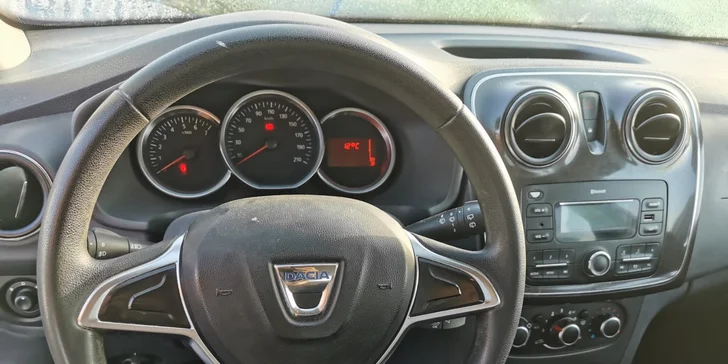 Volkswagen Caddy, Suzuki SX4, Dacia Sandero či BMW 535 xi môžu byť vaše na 24 hodín alebo aj celý víkend