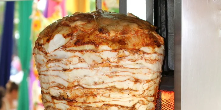 Kurací kebab s prílohou a Pepsi
