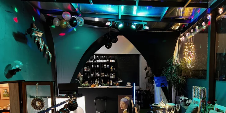 Romantický Eger s privátnym wellness v pet friendly hoteli: luxusné raňajky aj fľaša vína