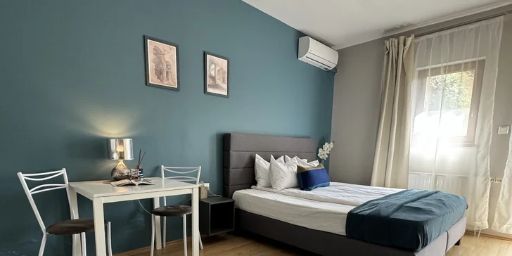 Romantický Eger s privátnym wellness v pet friendly hoteli: luxusné raňajky aj fľaša vína