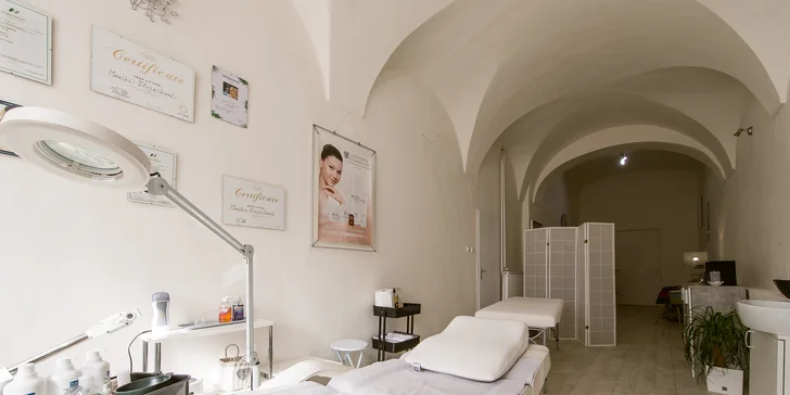 Laminácia obočia, lash lifting, ošetrenie pleti či darčeková poukážka