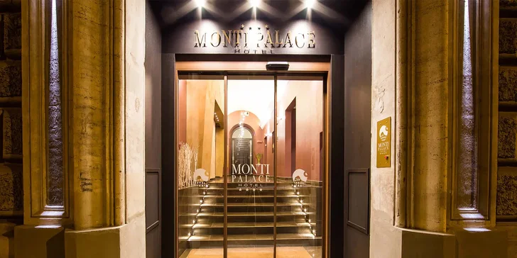 Pobyt v modernom hoteli v centre Ríma s raňajkami pre 3 osoby