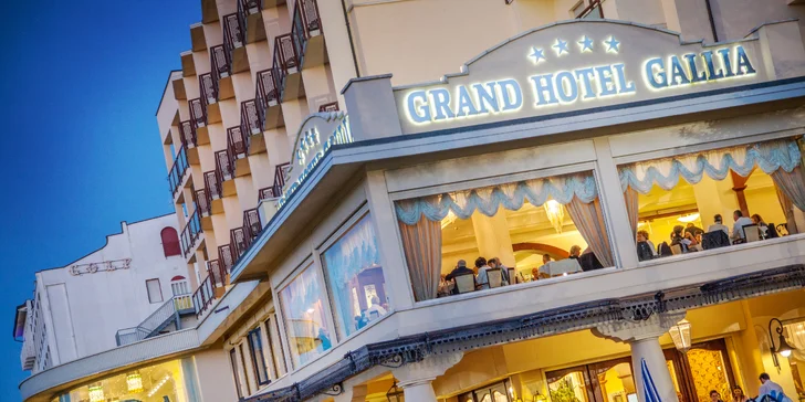 Cervia pri Rimini: 4* hotel pri pláži, vonkajší bazén a k tomu raňajky či polpenzia
