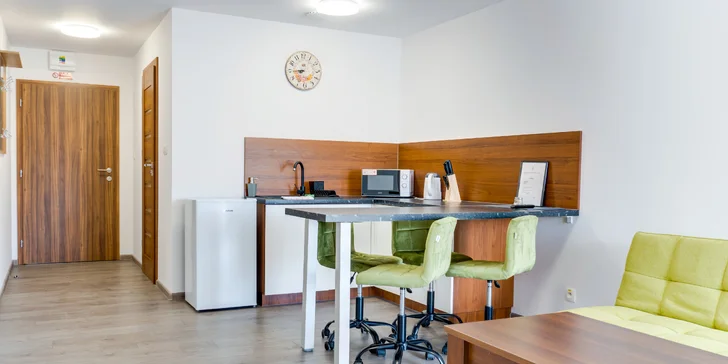 Plne zariadené apartmány pri Bešeňovej pre pár i rodinu s možnosťou stravovania a wellness