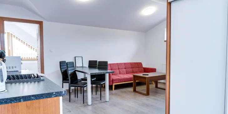 Plne zariadené apartmány pri Bešeňovej pre pár i rodinu s možnosťou stravovania a wellness