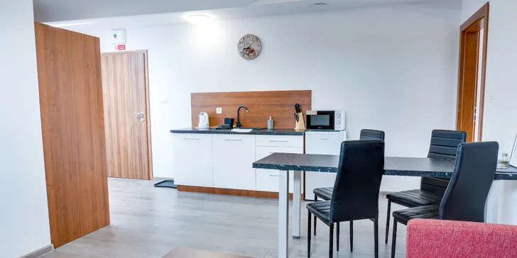 Plne zariadené apartmány pri Bešeňovej pre pár i rodinu s možnosťou stravovania a wellness