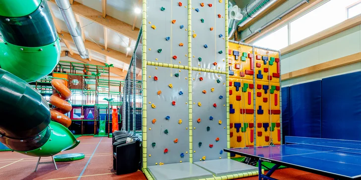 Úžasná dovolenka vo Veľkej Fatre: neobmedzený wellness alebo detský svet a raňajky v cene