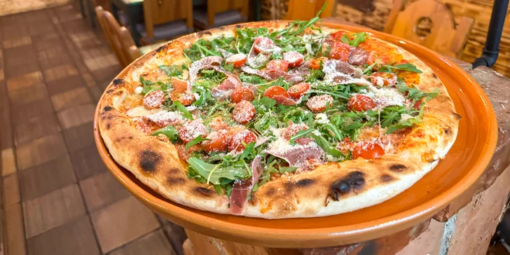 Chrumkavá pizza podľa vášho výberu: Na výber až 18 druhov