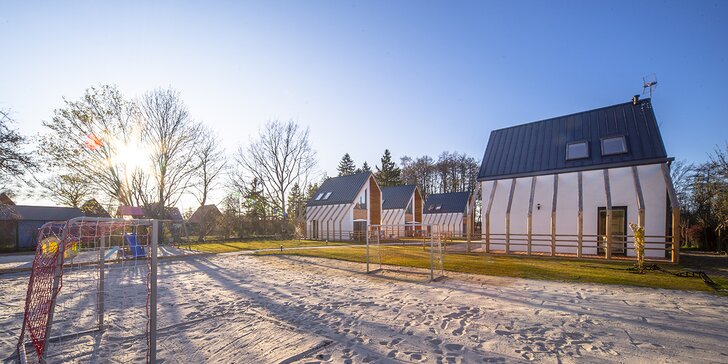 Dovolenka pri Baltskom mori: škandinávske domčeky až pre 6 osôb, okolo lesy, blízko k jazeru a moru