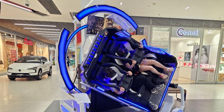 Zažite virtuálnu realitu s 360° rotáciou v Roller Coaster simulátore